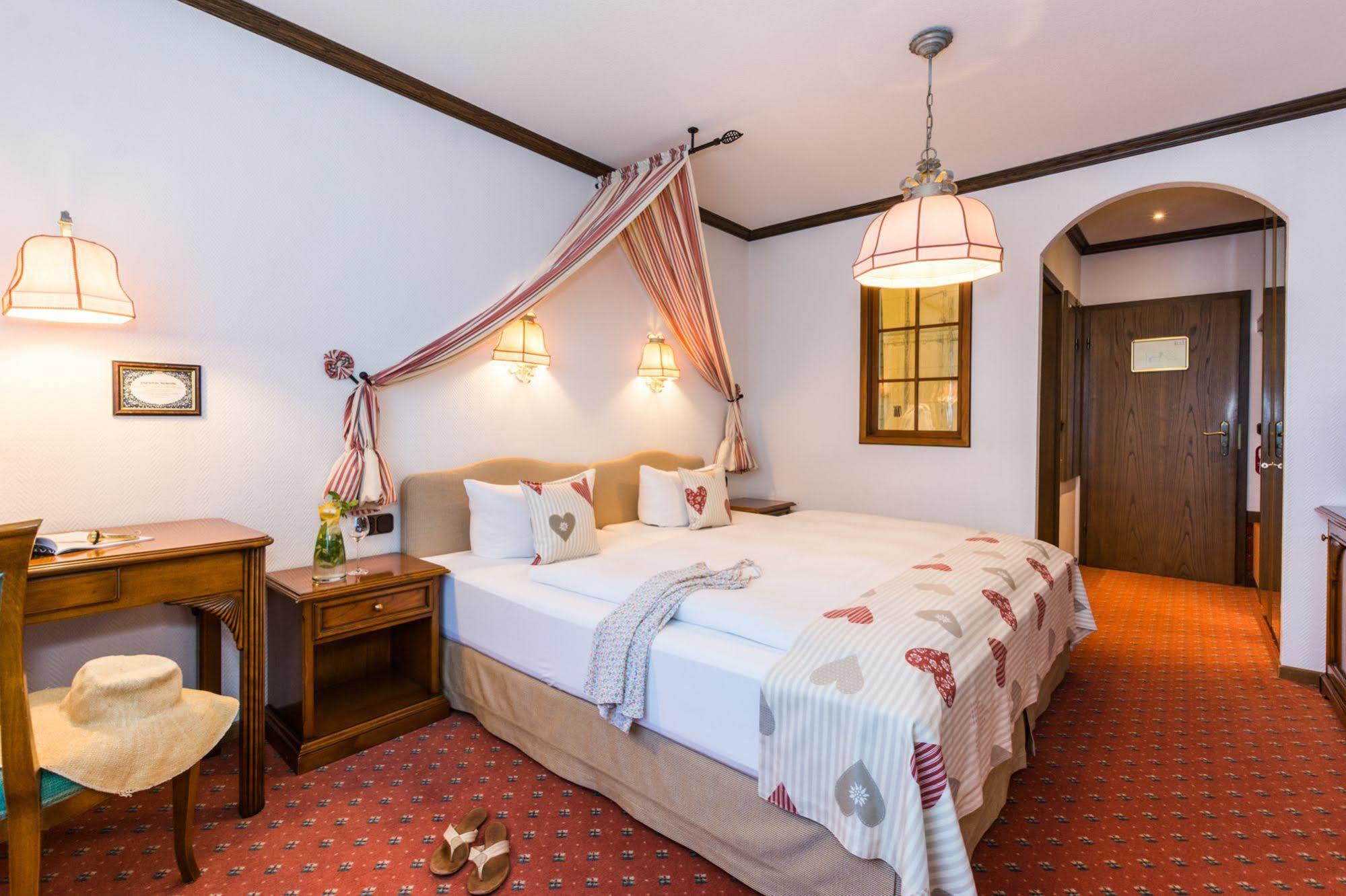 Lohmann'S Romantik Hotel Gravenberg Лангенфельд Экстерьер фото